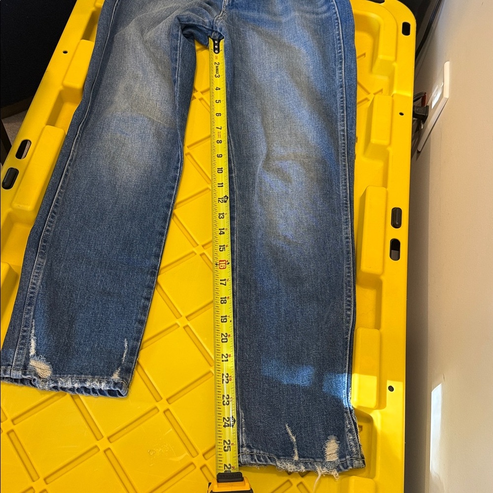 AMO Jeans - Picture 9 of 10